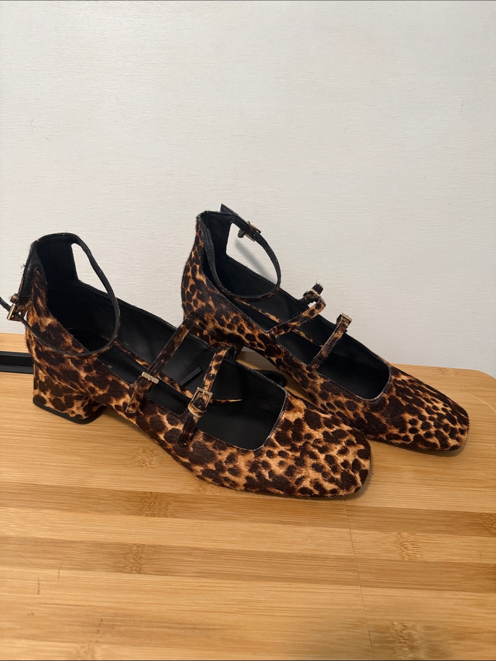 Zara Leopard Print Strappy Women's Flats - Picture 3 of 6